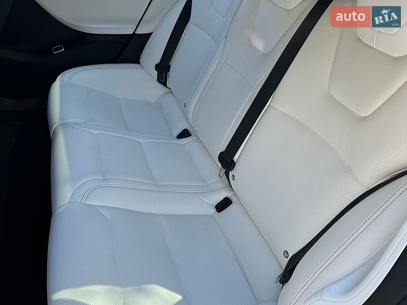 Ліфтбек Tesla Model S 2018 в Василькові