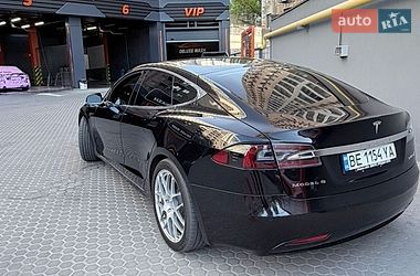 Лифтбек Tesla Model S 2017 в Одессе