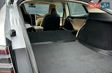 Лифтбек Tesla Model S 2016 в Ивано-Франковске
