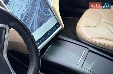 Ліфтбек Tesla Model S 2013 в Києві