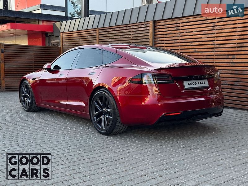 Ліфтбек Tesla Model S 2024 в Одесі