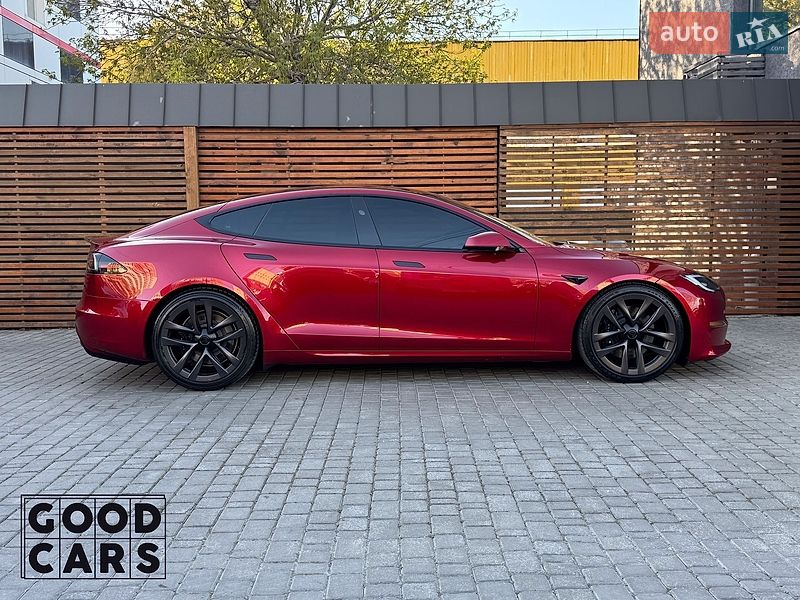 Ліфтбек Tesla Model S 2024 в Одесі