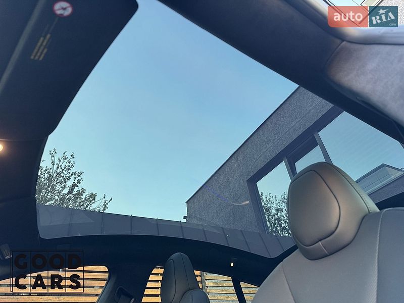 Ліфтбек Tesla Model S 2024 в Одесі