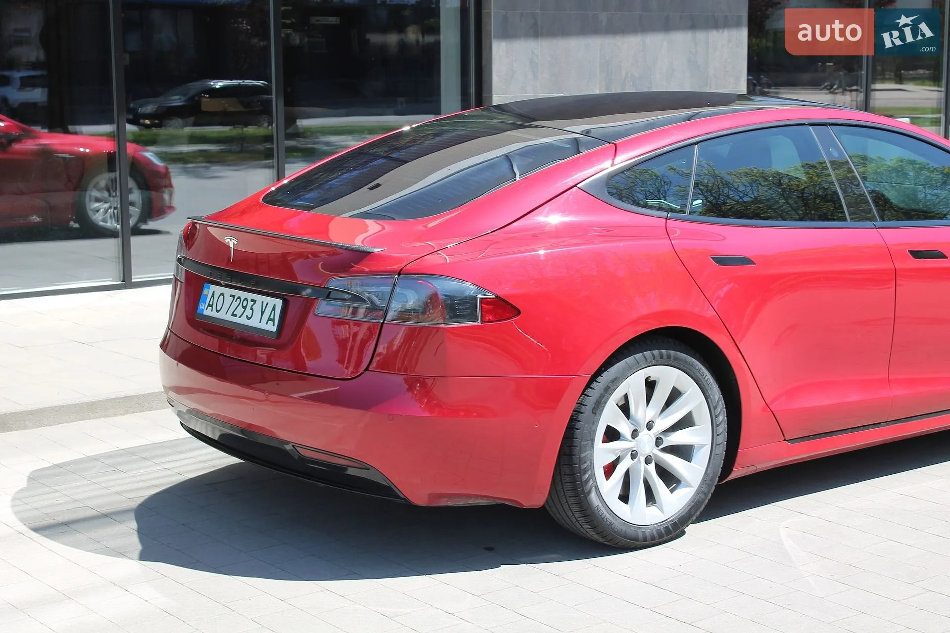 2020 Tesla Model S - мініатюра 36