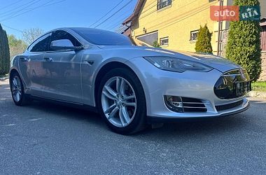 Лифтбек Tesla Model S 2013 в Киеве