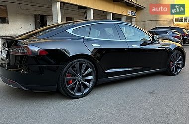 Лифтбек Tesla Model S 2014 в Киеве
