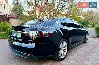Лифтбек Tesla Model S 2015 в Одессе