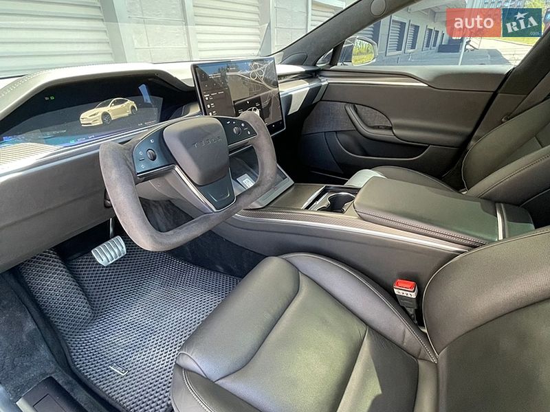 Лифтбек Tesla Model S 2021 в Киеве