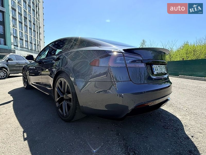 Ліфтбек Tesla Model S 2021 в Києві
