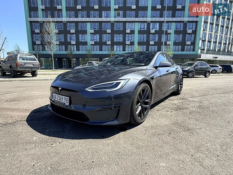 Ліфтбек Tesla Model S 2021 в Києві