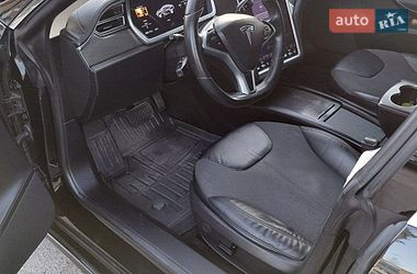 Лифтбек Tesla Model S 2013 в Киеве