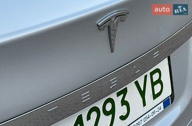 Лифтбек Tesla Model S 2014 в Ровно