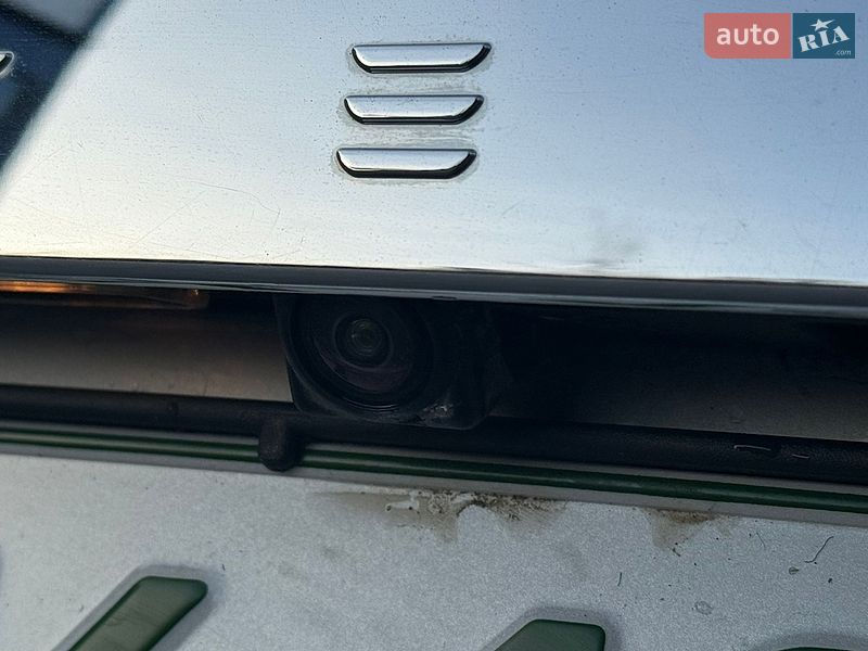 Лифтбек Tesla Model S 2014 в Ровно