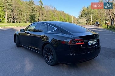 Лифтбек Tesla Model S 2018 в Клевани