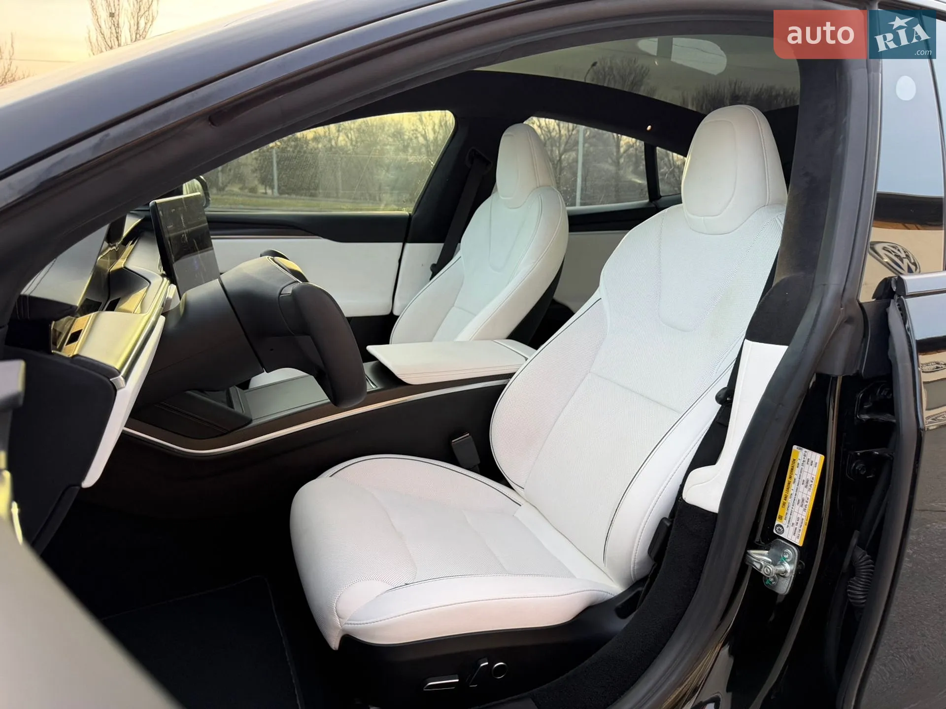 2024 Tesla Model S - мініатюра 8