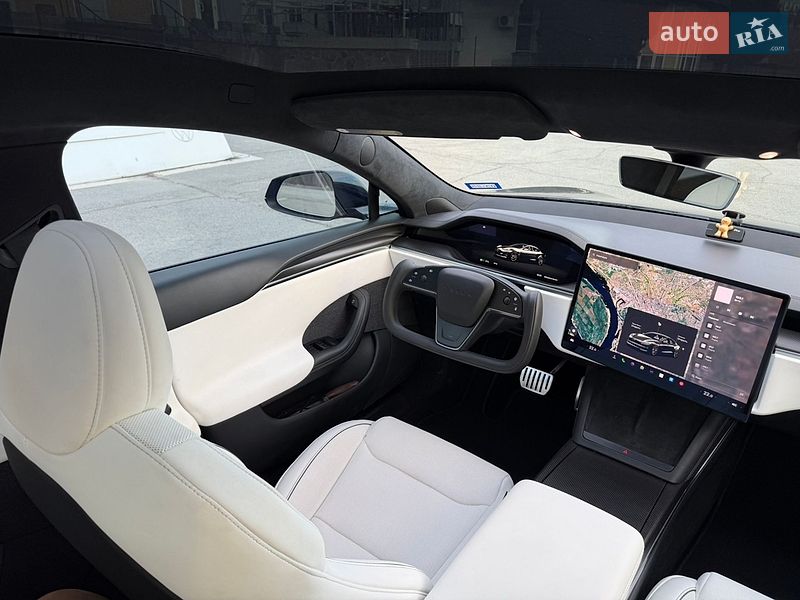 Лифтбек Tesla Model S 2024 в Запорожье