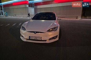 Ліфтбек Tesla Model S 2016 в Харкові
