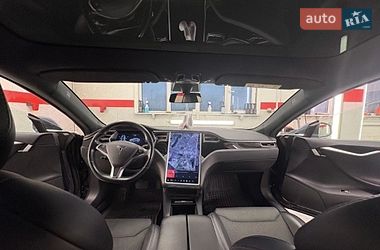 Ліфтбек Tesla Model S 2018 в Львові