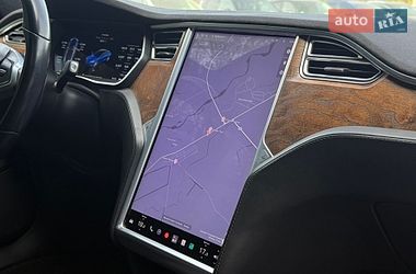 Ліфтбек Tesla Model S 2017 в Івано-Франківську