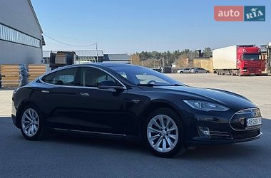 Ліфтбек Tesla Model S 2013 в Вінниці