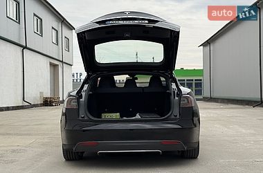 Ліфтбек Tesla Model S 2015 в Вінниці