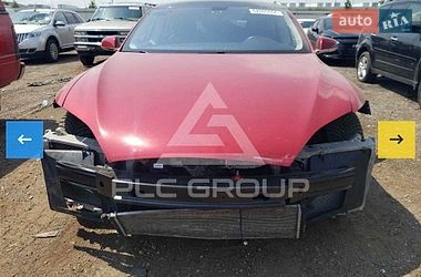 Ліфтбек Tesla Model S 2014 в Черкасах