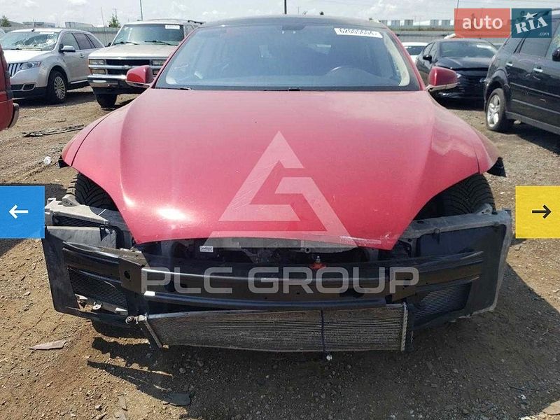 Ліфтбек Tesla Model S 2014 в Черкасах