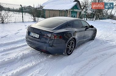 Ліфтбек Tesla Model S 2016 в Городку