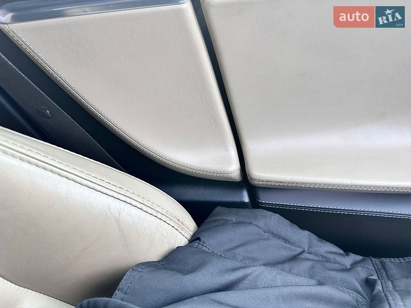 Ліфтбек Tesla Model S 2016 в Городку