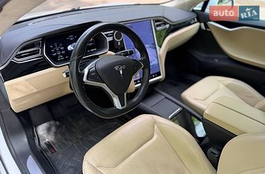 Лифтбек Tesla Model S 2015 в Киеве