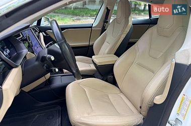 Лифтбек Tesla Model S 2015 в Киеве