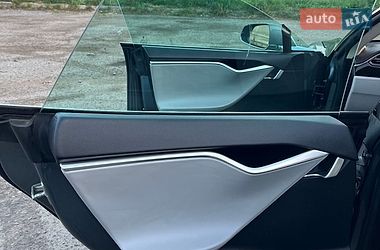 Лифтбек Tesla Model S 2013 в Львове