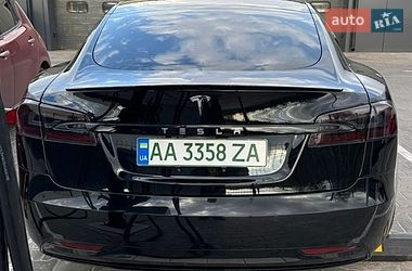 Лифтбек Tesla Model S 2017 в Кривом Роге