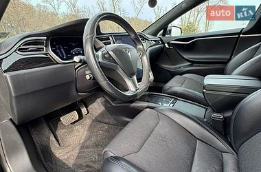 Лифтбек Tesla Model S 2017 в Киеве