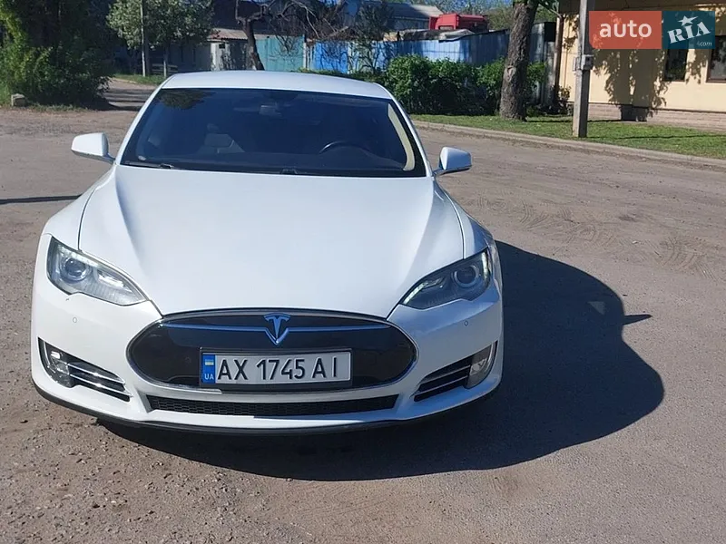 Tesla Model S