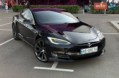 Ліфтбек Tesla Model S 2018 в Києві