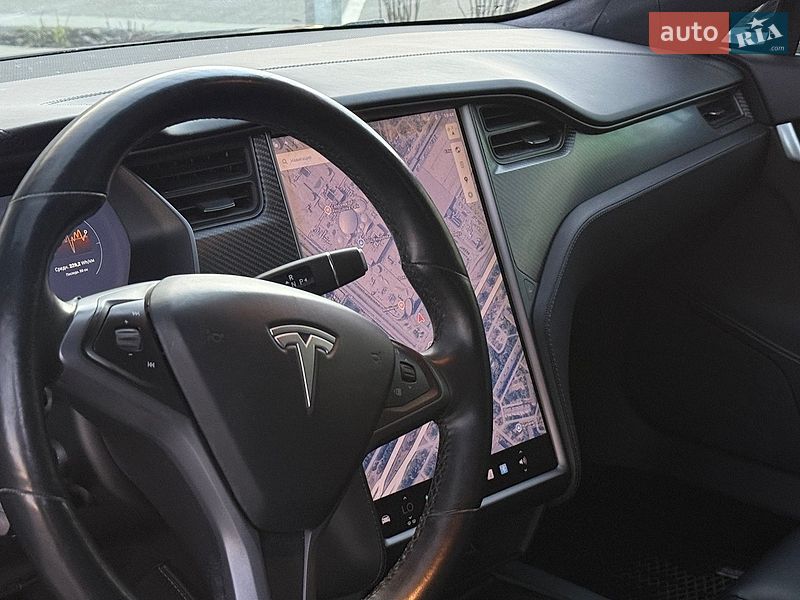 Лифтбек Tesla Model S 2018 в Киеве
