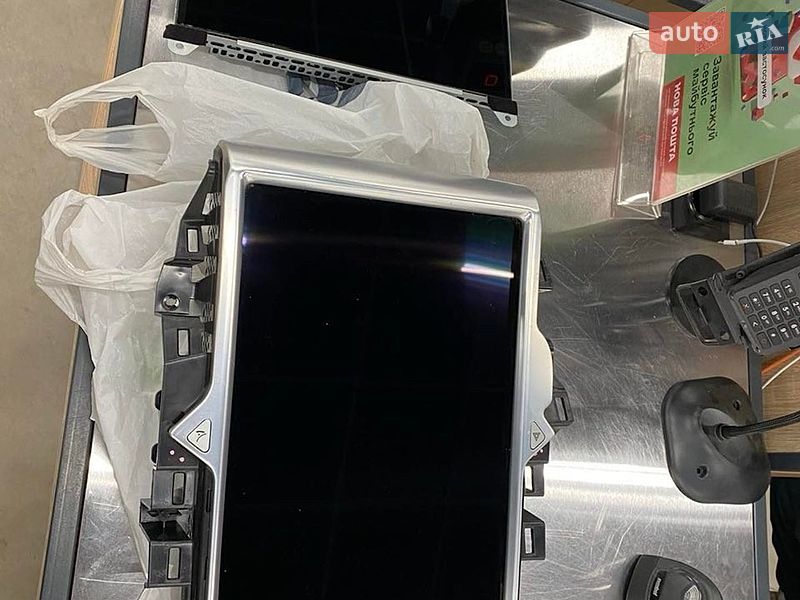 Ліфтбек Tesla Model S 2015 в Києві