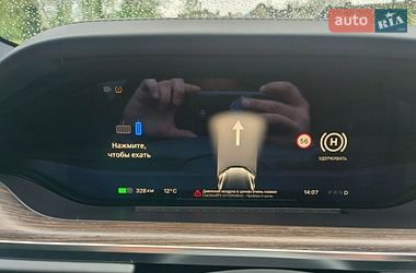 Лифтбек Tesla Model S 2021 в Львове