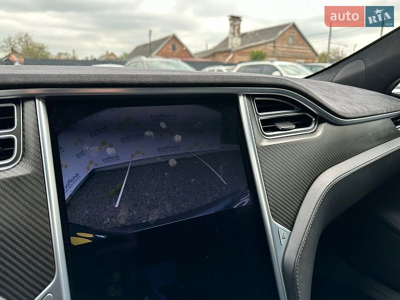 Ліфтбек Tesla Model S 2017 в Луцьку