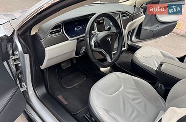 Лифтбек Tesla Model S 2014 в Софиевской Борщаговке