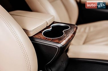 Лифтбек Tesla Model S 2017 в Днепре фото 12 Лифтбек Tesla Model S 2017 в Днепре