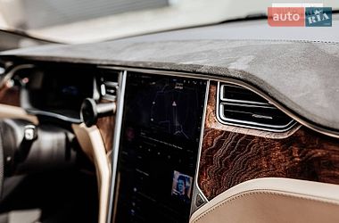 Лифтбек Tesla Model S 2017 в Днепре фото 17 Лифтбек Tesla Model S 2017 в Днепре