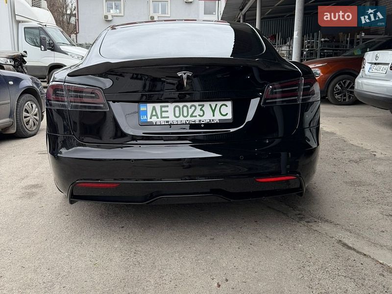 Лифтбек Tesla Model S 2021 в Днепре
