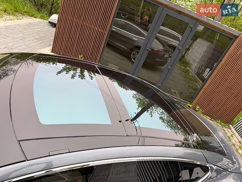 Лифтбек Tesla Model S 2013 в Ивано-Франковске