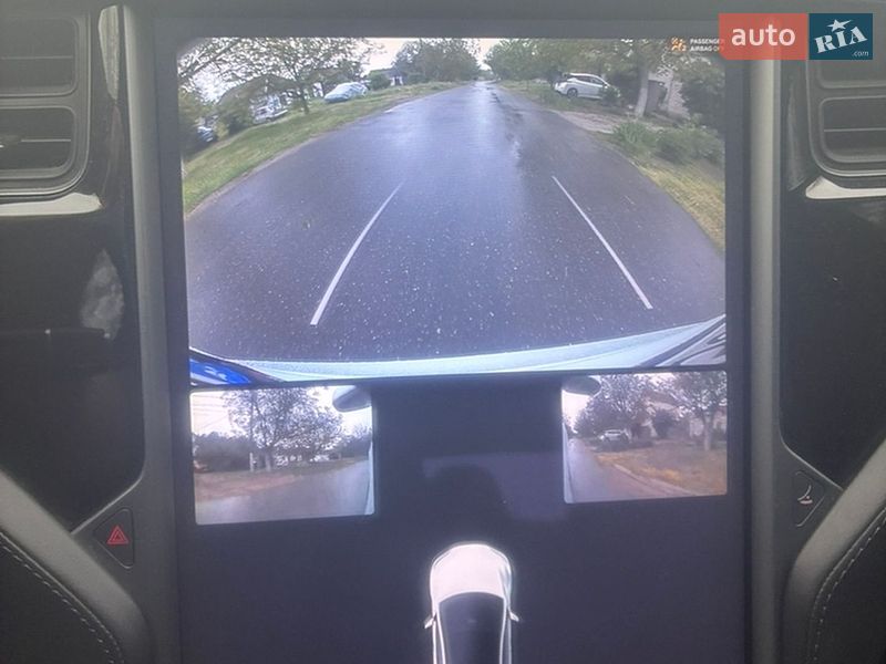 Лифтбек Tesla Model S 2018 в Николаеве