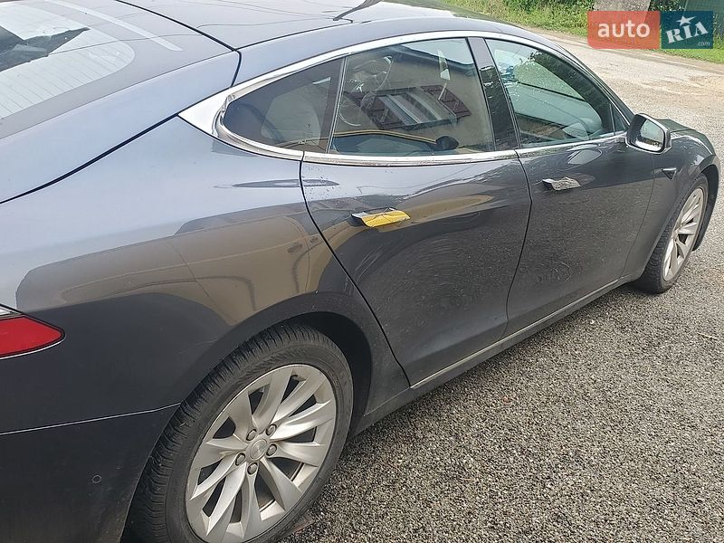 Ліфтбек Tesla Model S 2019 в Тернополі фото 12 Ліфтбек Tesla Model S 2019 в Тернополі