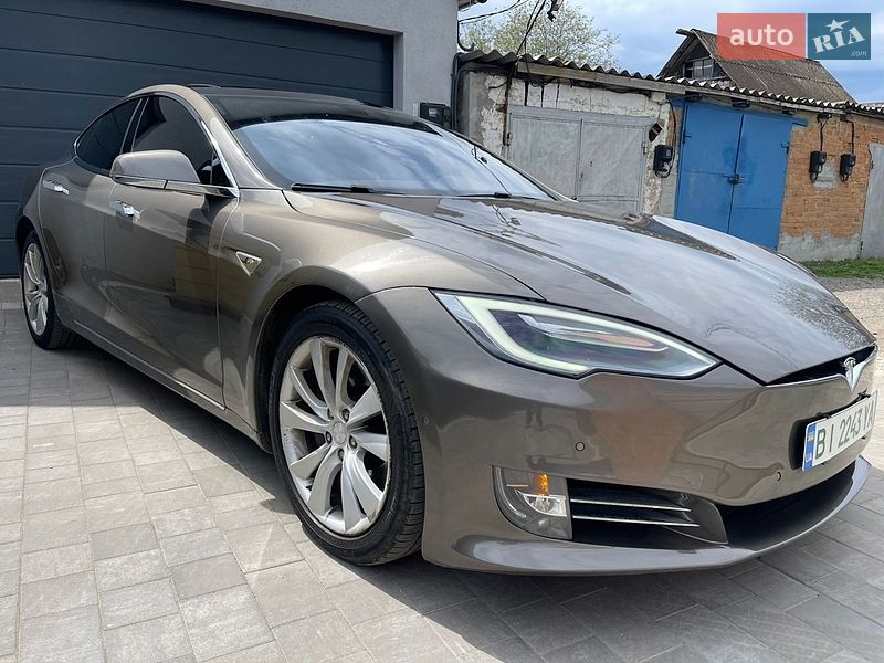 Лифтбек Tesla Model S 2016 в Полтаве фото 12 Лифтбек Tesla Model S 2016 в Полтаве