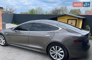 Лифтбек Tesla Model S 2016 в Полтаве фото 15 Лифтбек Tesla Model S 2016 в Полтаве