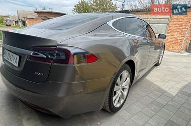Лифтбек Tesla Model S 2016 в Полтаве фото 19 Лифтбек Tesla Model S 2016 в Полтаве
